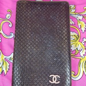 Authentic Chanel CC Logo Bifold Wallet